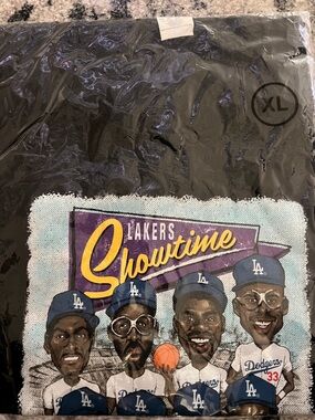Los Angeles Dodgers Los Angeles Lakers Night Showtime Giveaway Shirt in XL